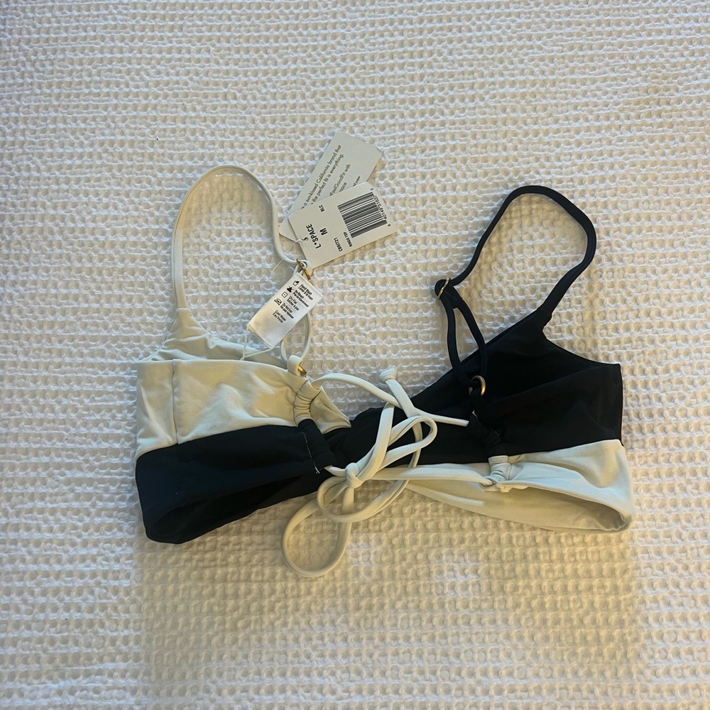 L*SPACE RINGIO BIKINI TOP SIZE M - Picture 2 of 2